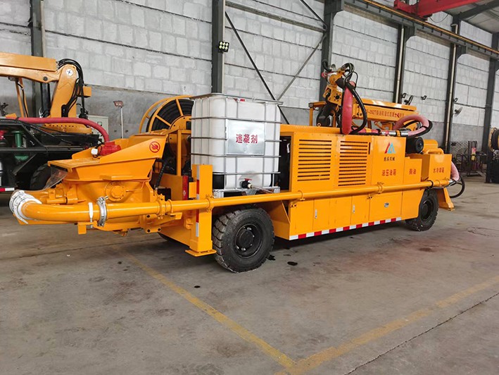疫情防控不松懈，柴油機礦用混凝土濕式噴射車(chē)正常發(fā)貨！